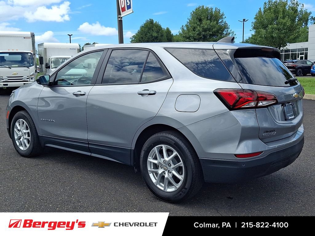 Certified 2024 Chevrolet Equinox LS w/ LS Convenience Package FWD image 5