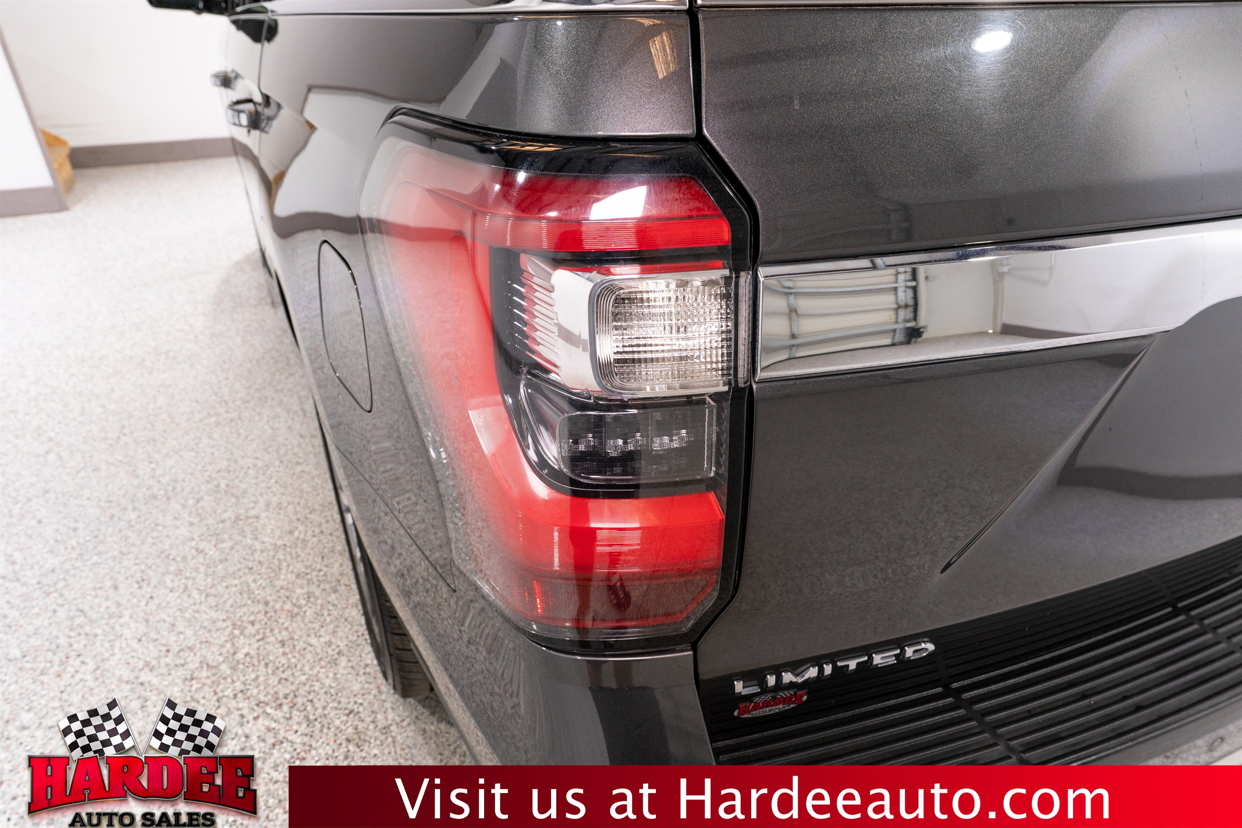 Used 2021 Ford Expedition Limited RWD image 9