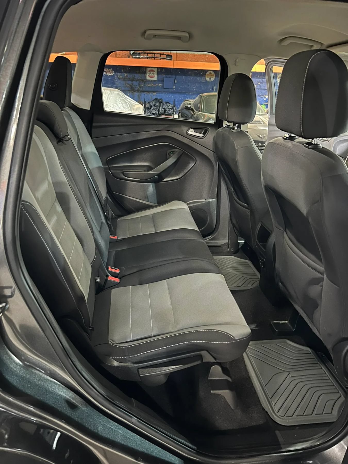 Used 2016 Ford Escape SE w/ Cargo Utility Package AWD/4WD image 16
