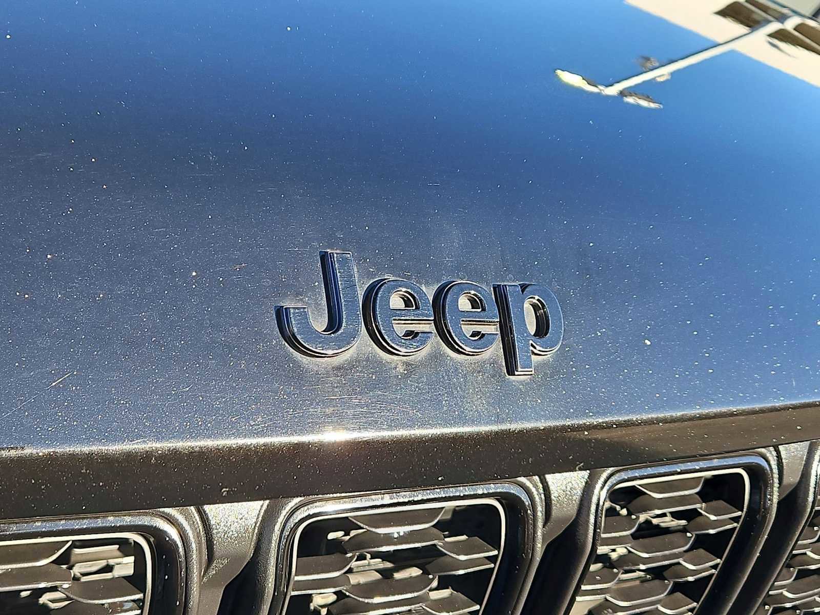 Used 2024 Jeep Grand Cherokee Altitude image 11