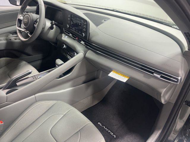 New 2026 Hyundai Elantra Sport w/ Cargo Package image 22
