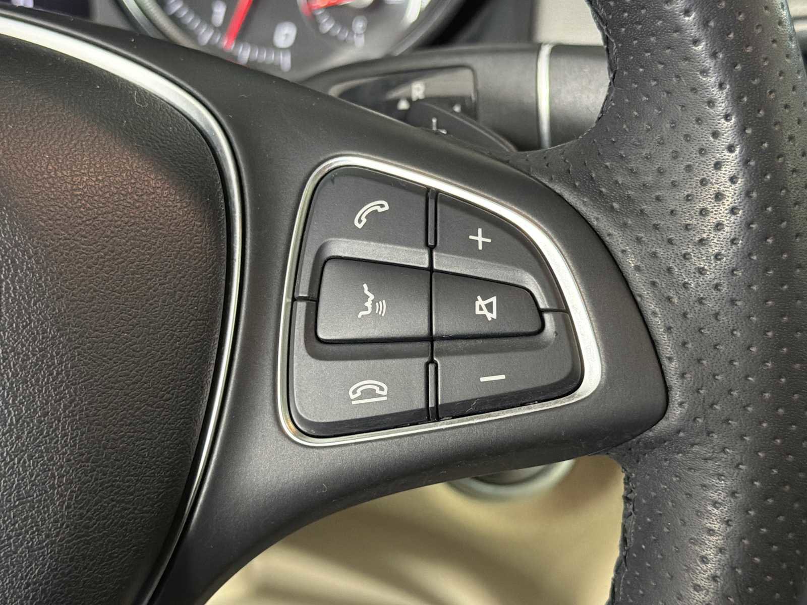 Used 2018 Mercedes-Benz GLA 250 image 27