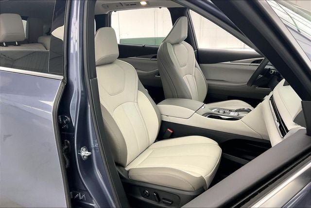 Certified 2026 INFINITI QX60 Luxe w/ Cargo Package AWD/4WD image 7