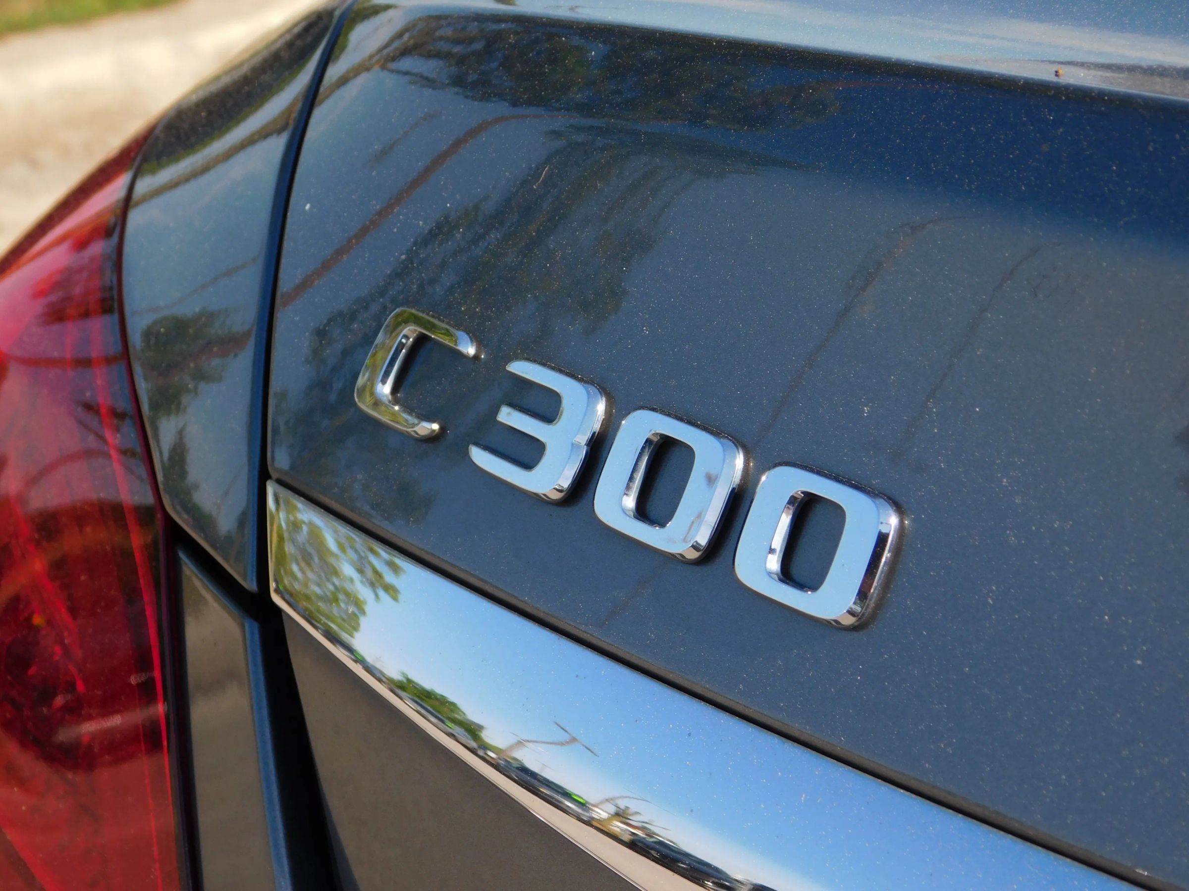 Used 2019 Mercedes-Benz C 300 4MATIC Sedan w/ Multimedia Package image 7