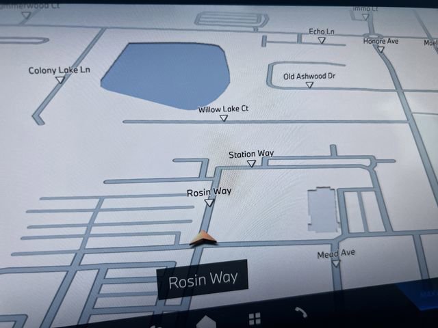 Certified 2025 BMW 530i image 19