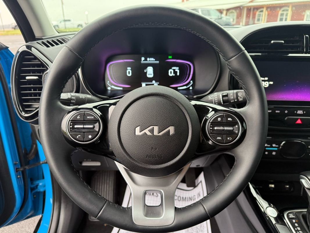 Used 2023 Kia Soul EX image 9