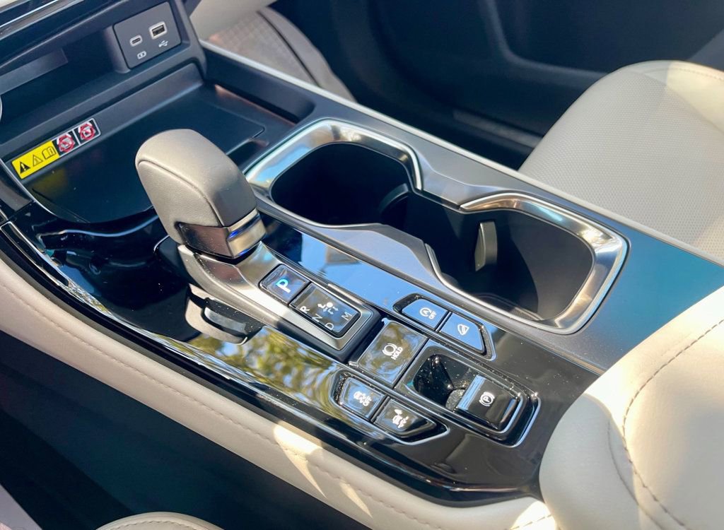 Used 2025 Lexus NX 350 AWD w/ Luxury Package image 15
