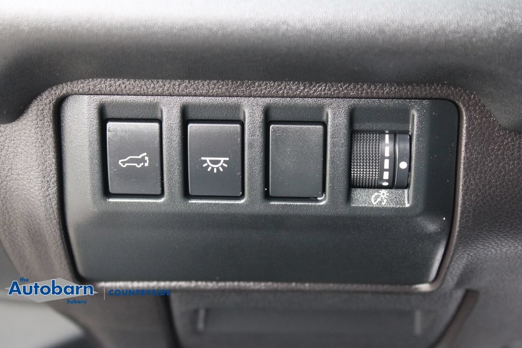 Used 2023 Subaru Ascent Limited AWD/4WD image 9