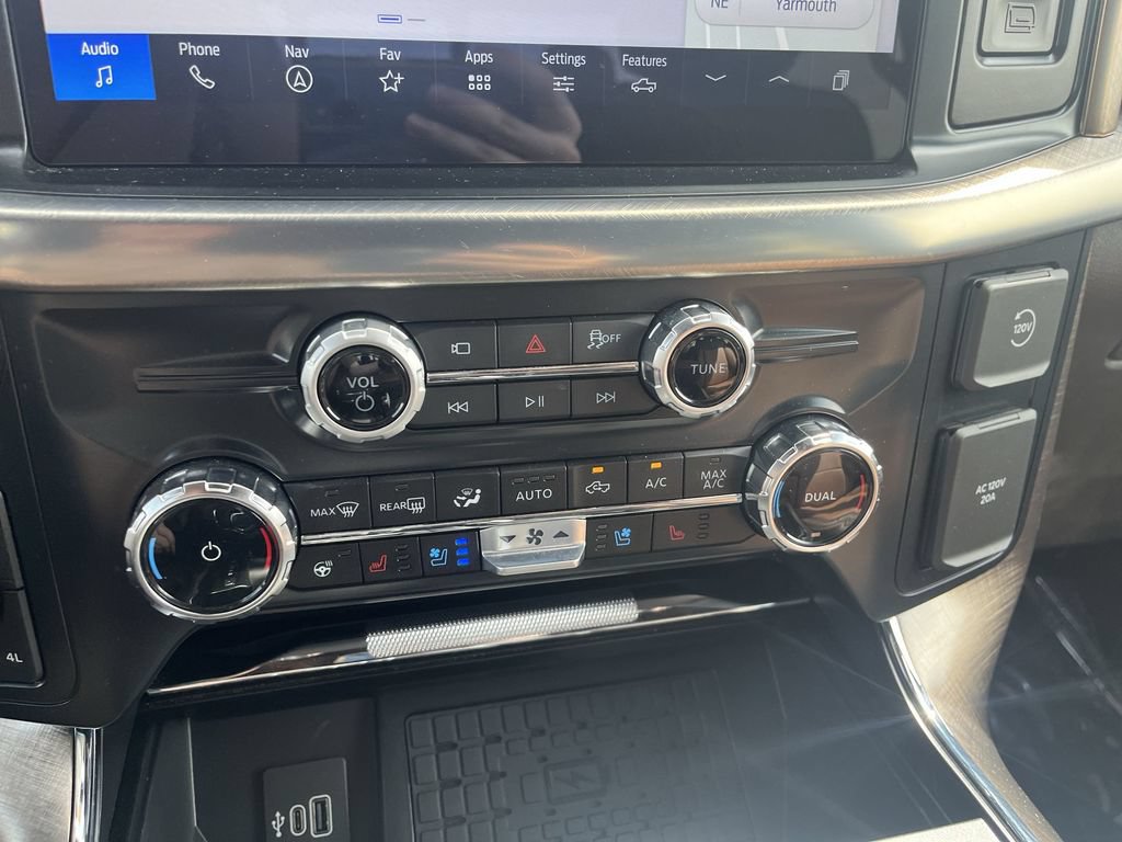 Certified 2025 Ford F150 King Ranch AWD/4WD image 11
