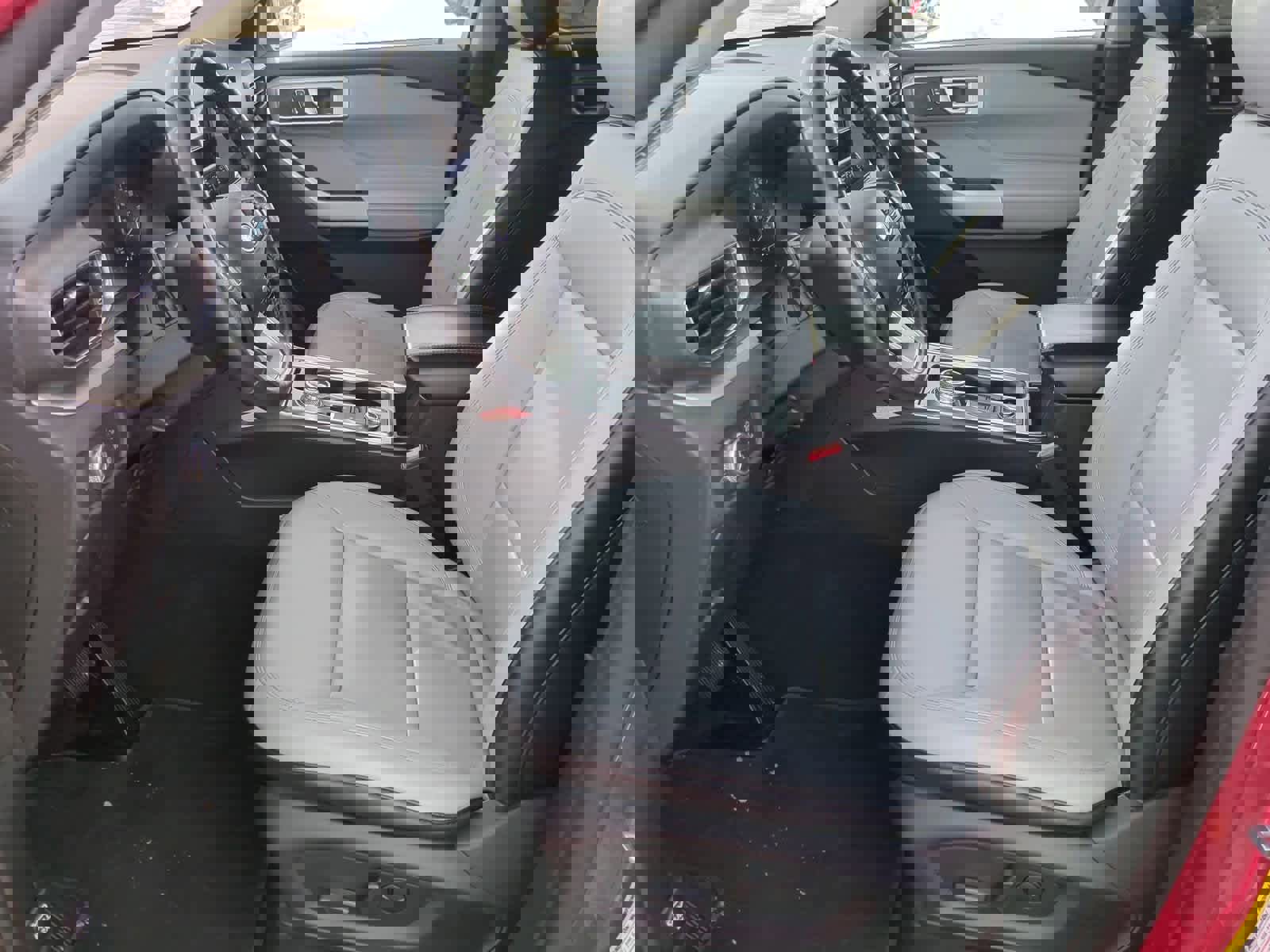 Used 2021 Ford Explorer XLT w/ Equipment Group 202A image 16