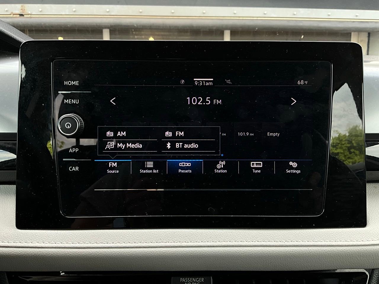 Used 2025 Volkswagen Taos S FWD image 27