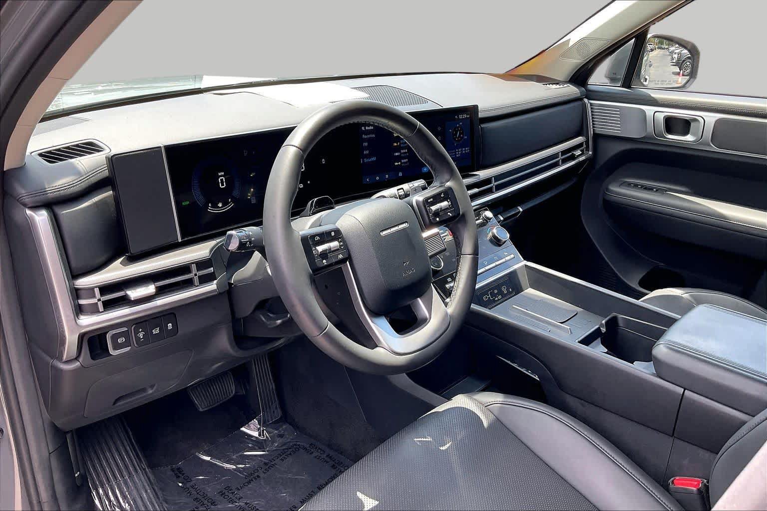 Used 2024 Hyundai Santa Fe SEL FWD image 14