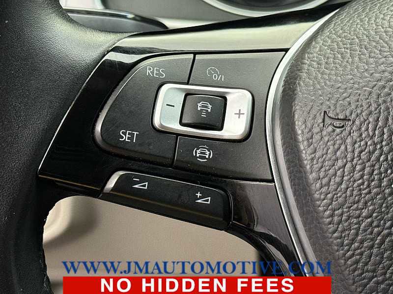 Used 2019 Volkswagen Atlas SE image 44