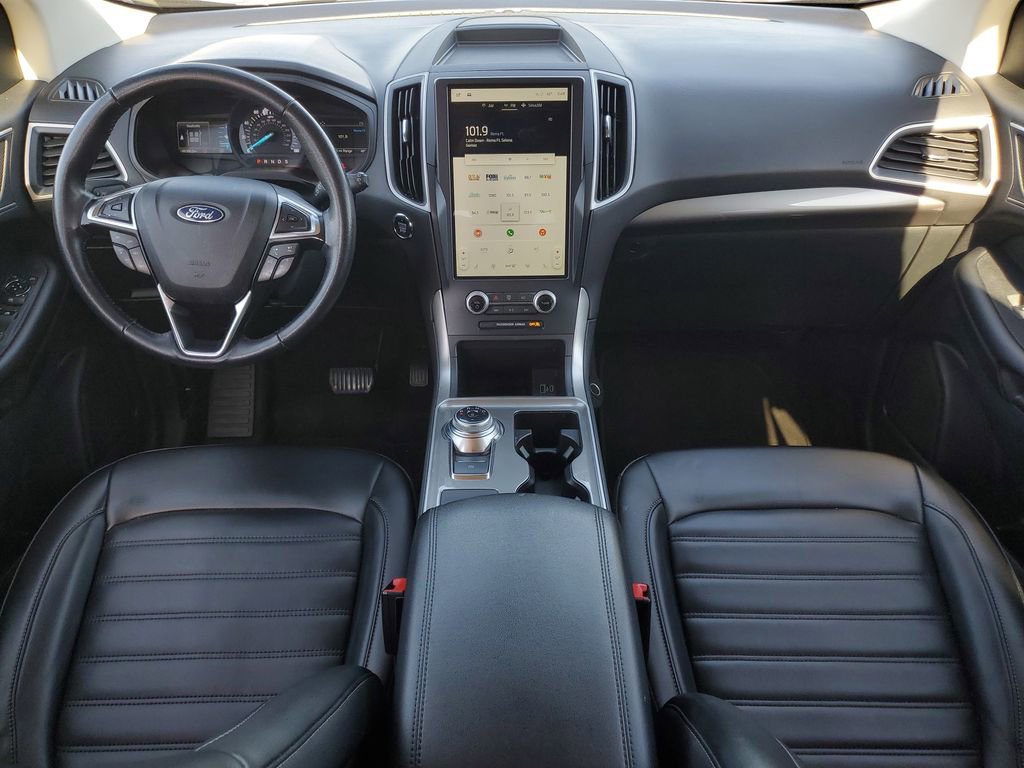 Used 2023 Ford Edge SEL image 16