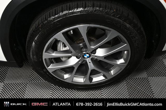 Used 2024 BMW X5 xDrive40i w/ Premium Package image 38