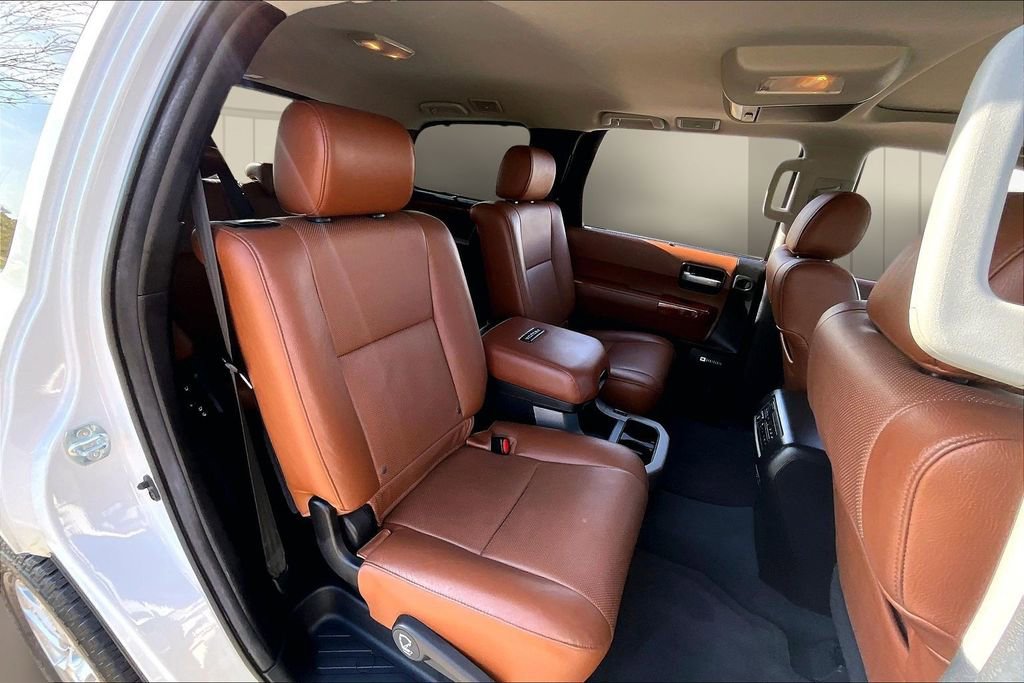 Used 2021 Toyota Sequoia Platinum image 29