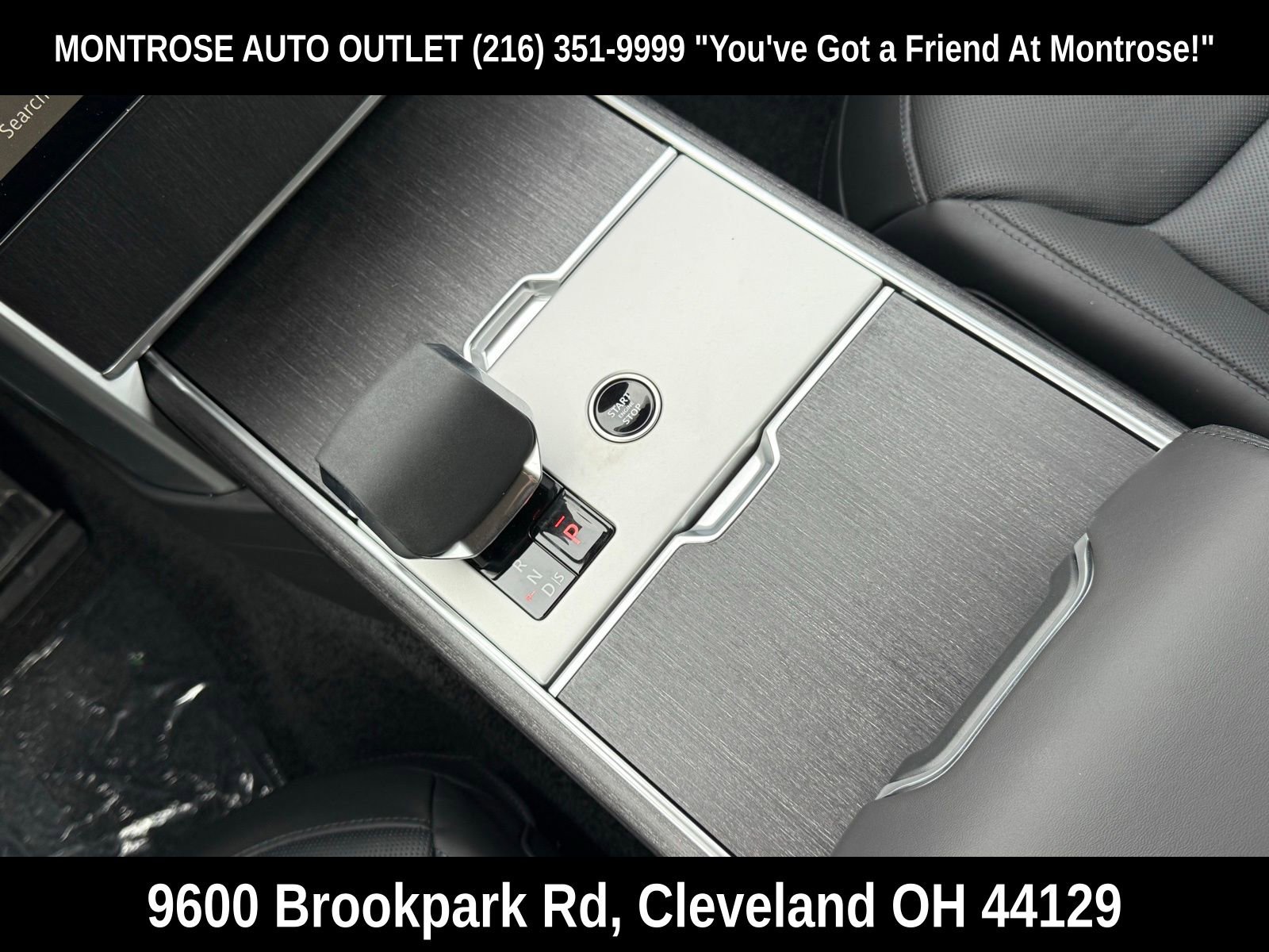 New 2025 Land Rover Range Rover SE image 26