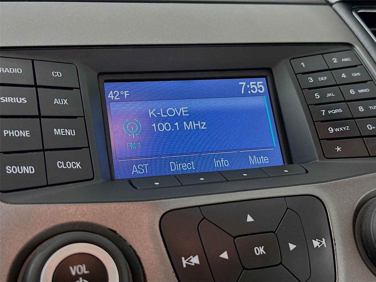 Used 2018 Ford Taurus SE FWD image 7