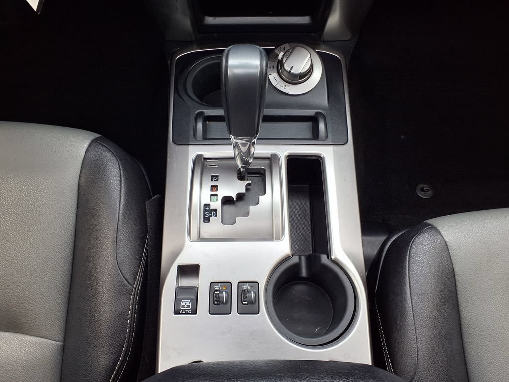 Used 2018 Toyota 4Runner SR5 Premium AWD/4WD image 28