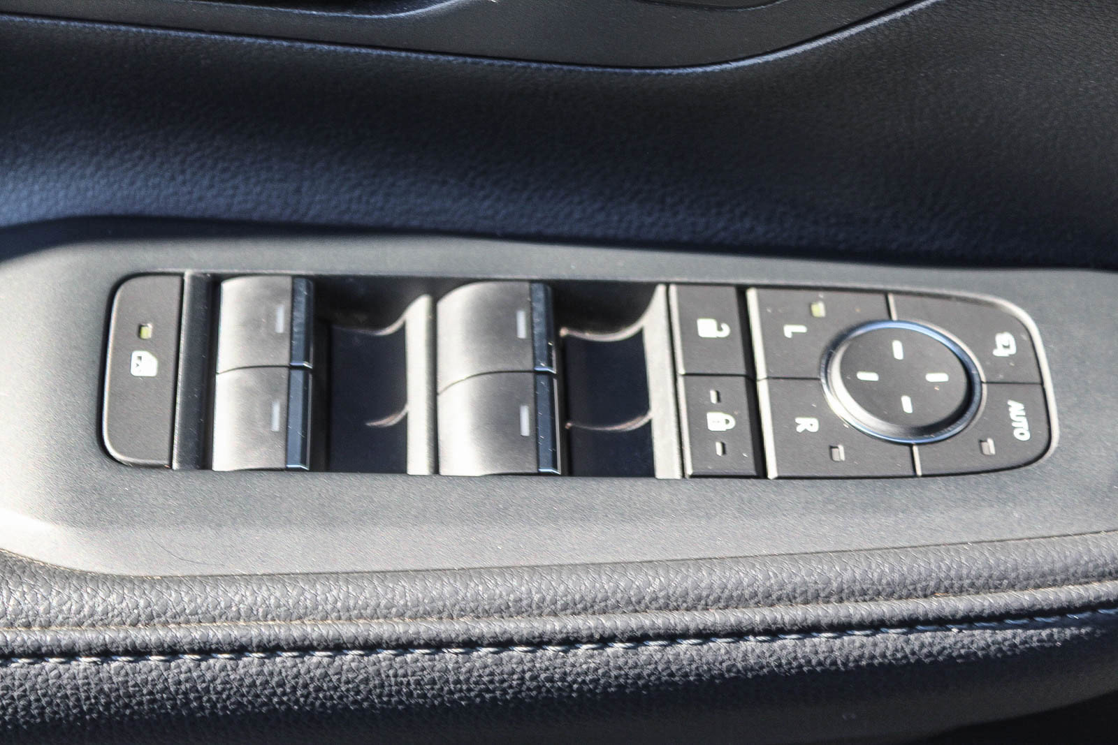 Used 2024 Toyota Grand Highlander Limited image 20