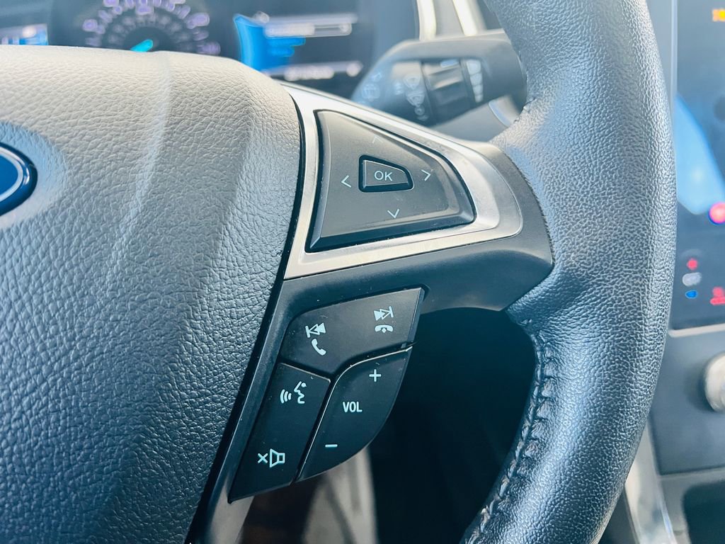 Used 2021 Ford Edge Titanium w/ Equipment Group 301A image 18