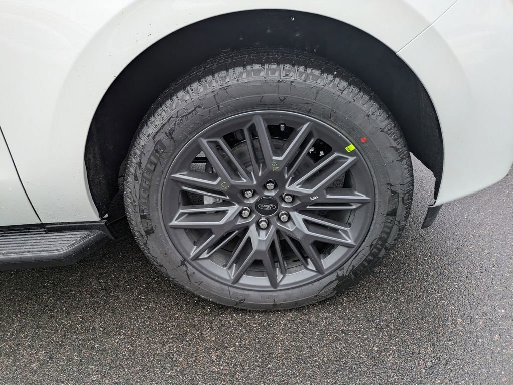 New 2026 Ford Expedition Platinum w/ Stealth Appearance Package image 11