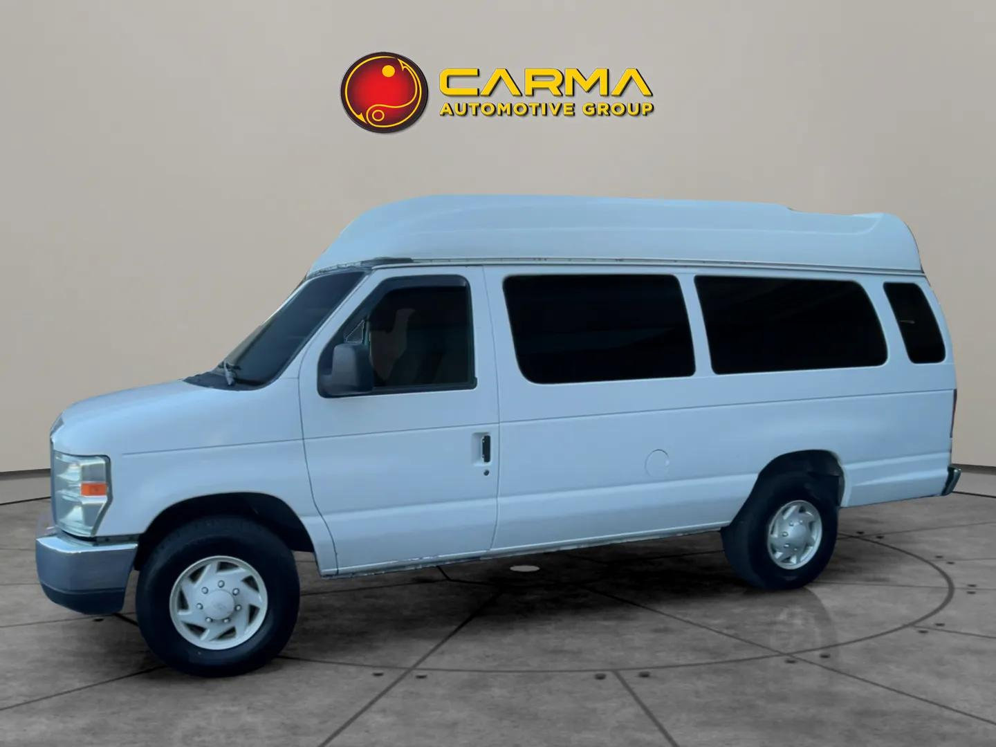 Used 2009 Ford E-350 and Econoline 350 XL image 2