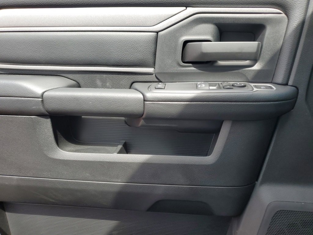 New 2024 RAM 2500 Tradesman w/ Chrome Appearance Group image 24