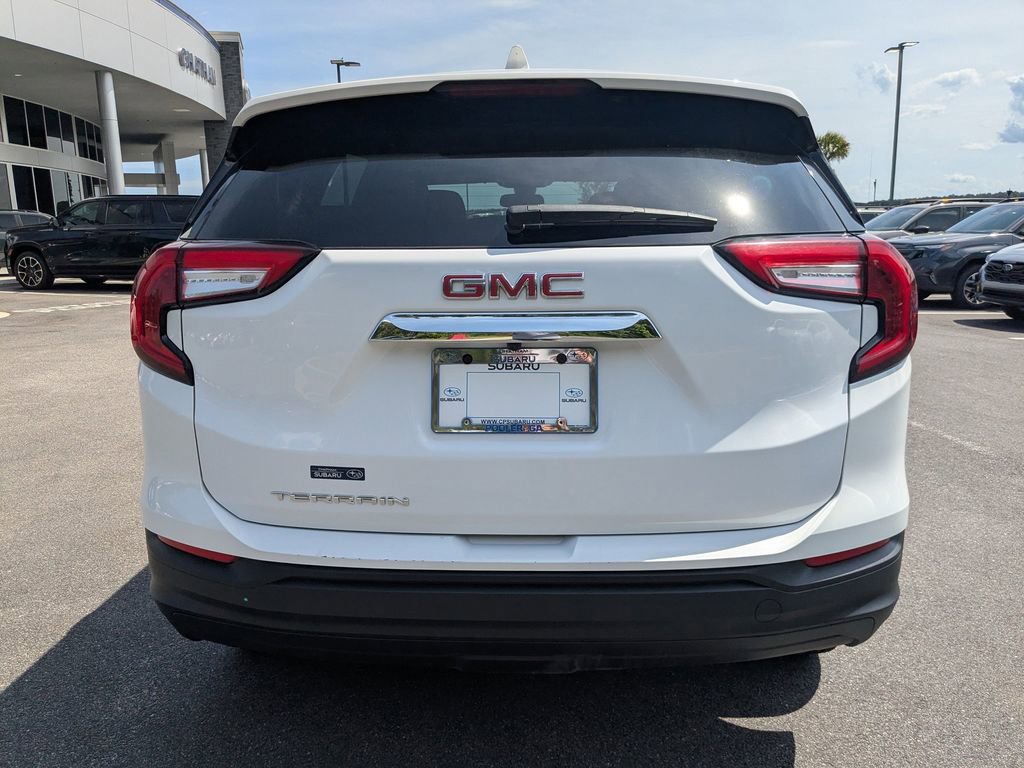 Used 2024 GMC Terrain SLE FWD image 5