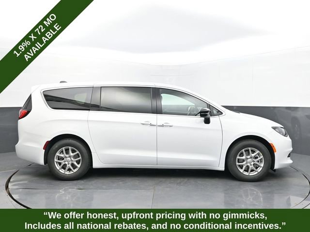 New 2026 Chrysler Voyager LX FWD image 6