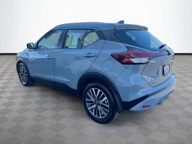 Used 2022 Nissan Kicks SV w/ Interior Electronics Package FWD image 5