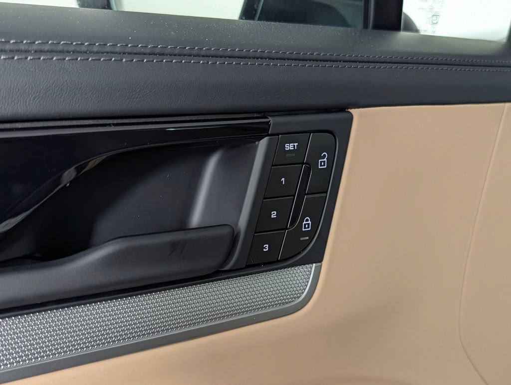 New 2026 Porsche Cayenne S AWD/4WD image 26