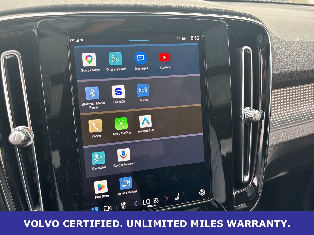 Certified 2023 Volvo XC40 B5 Plus w/ Climate Package image 20