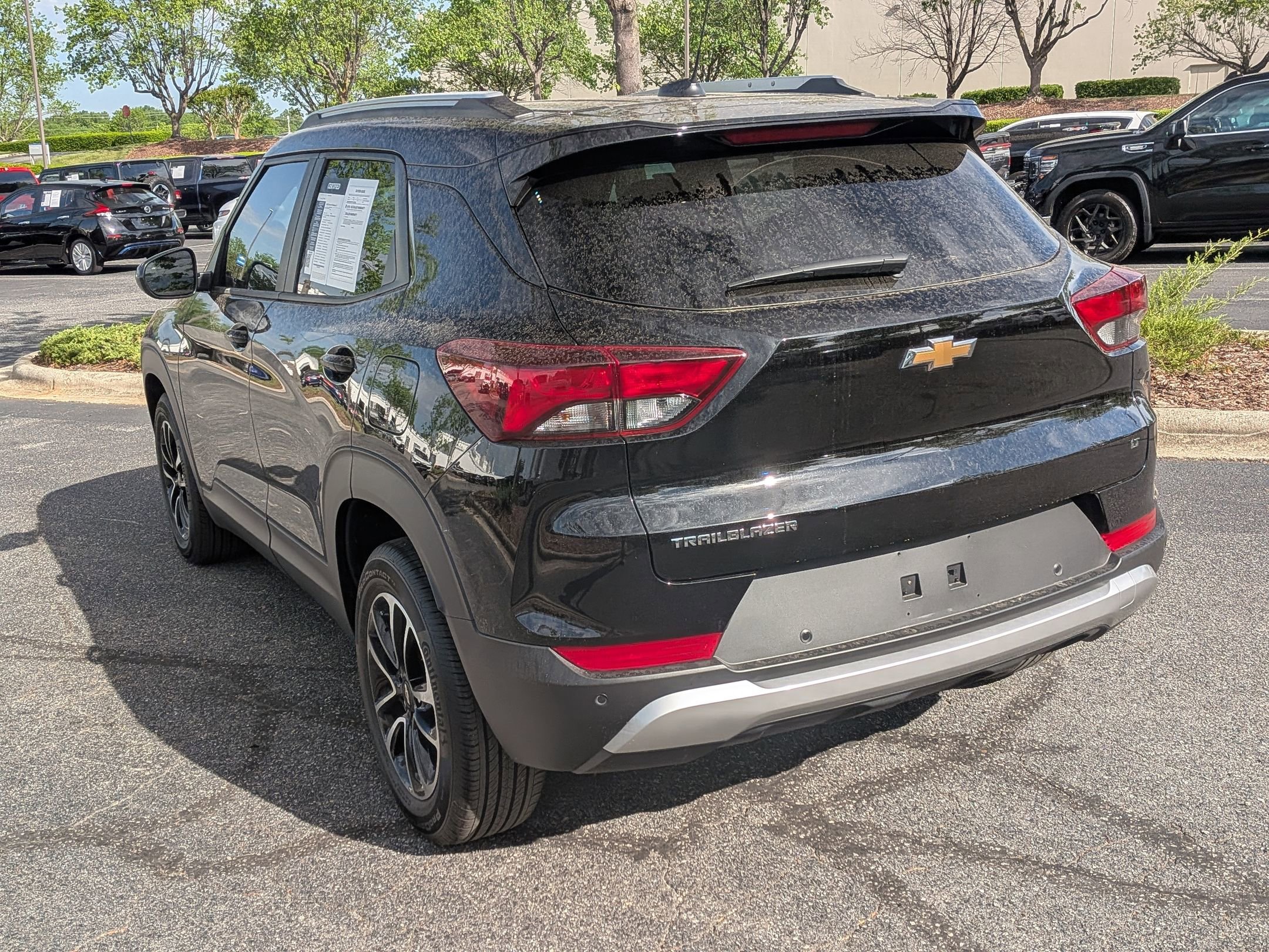 Certified 2025 Chevrolet TrailBlazer LT w/ Convenience Package FWD image 7