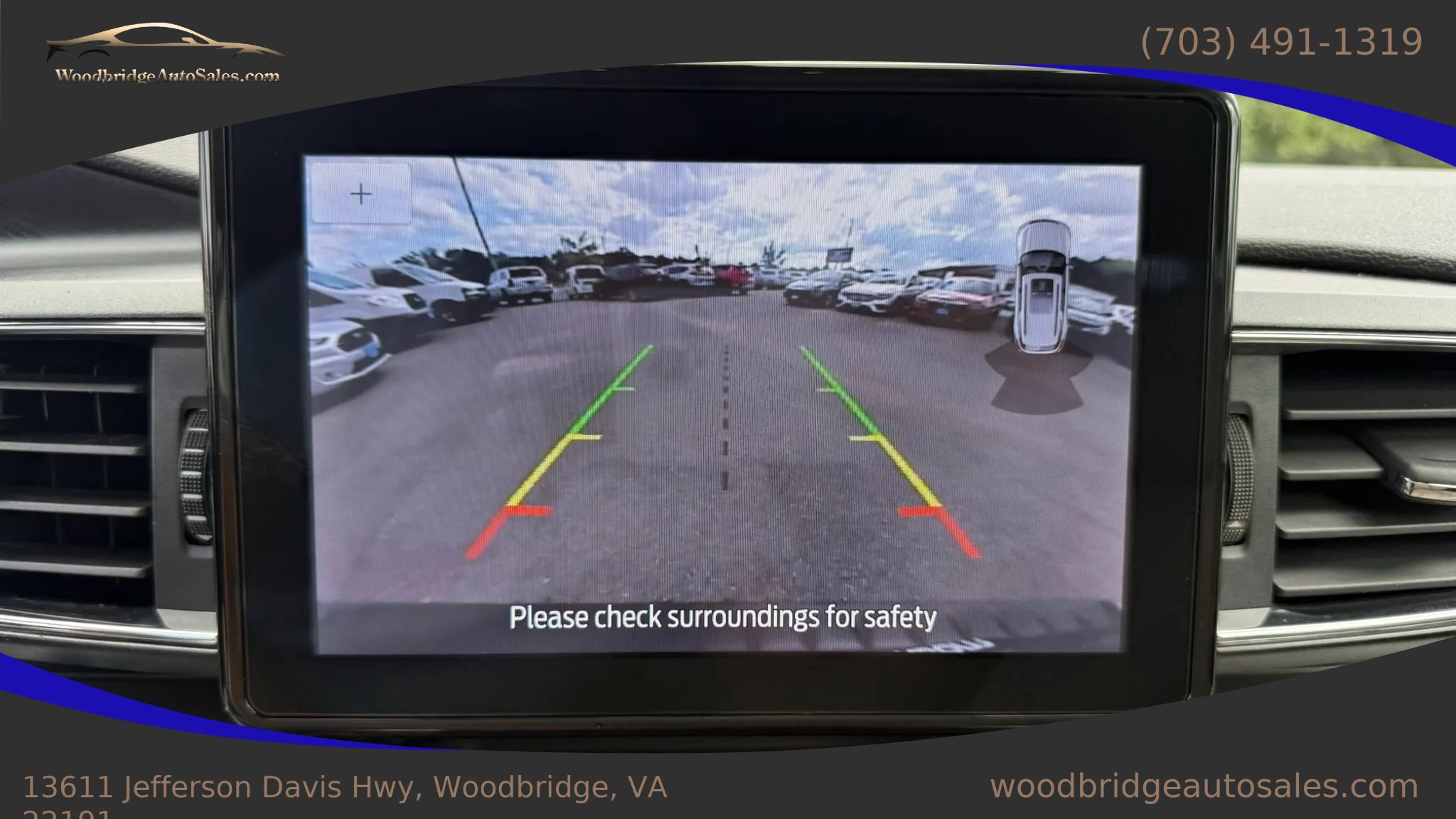Used 2020 Ford Explorer XLT w/ Equipment Group 202A AWD/4WD image 24