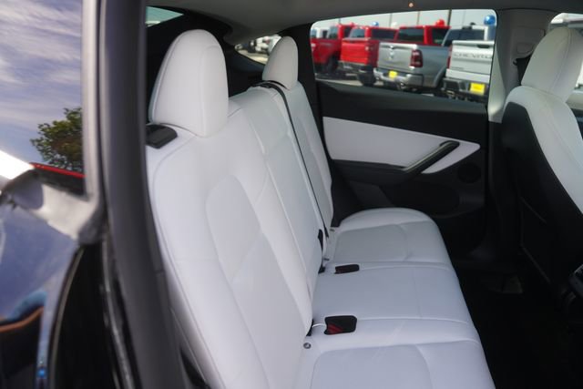 Used 2022 Tesla Model Y Performance image 17