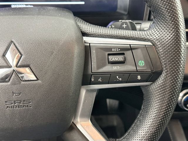 Used 2024 Mitsubishi Outlander SE image 23