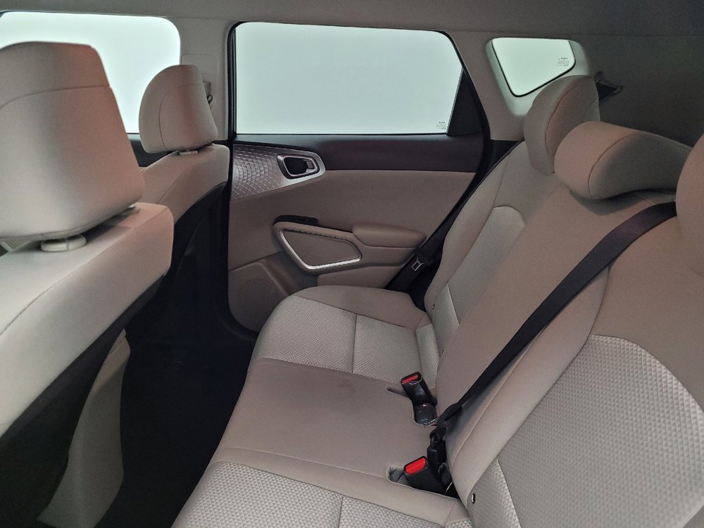 Used 2024 Kia Soul LX image 18
