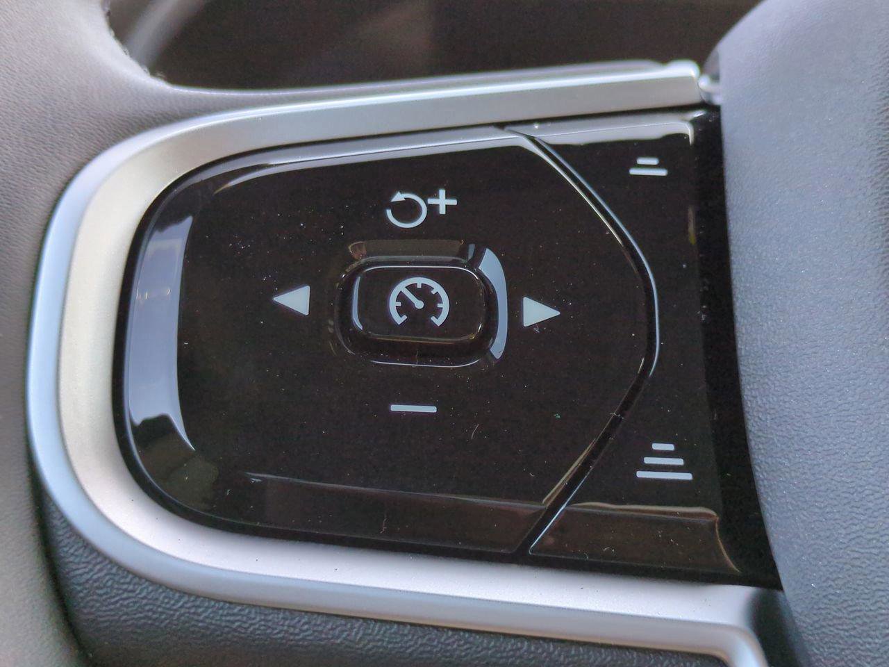 New 2026 Volvo XC90 B6 Plus image 15