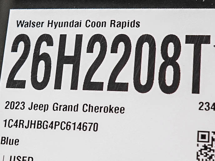 Used 2023 Jeep Grand Cherokee Limited w/ Trailer Tow Prep Group (B) AWD/4WD image 32