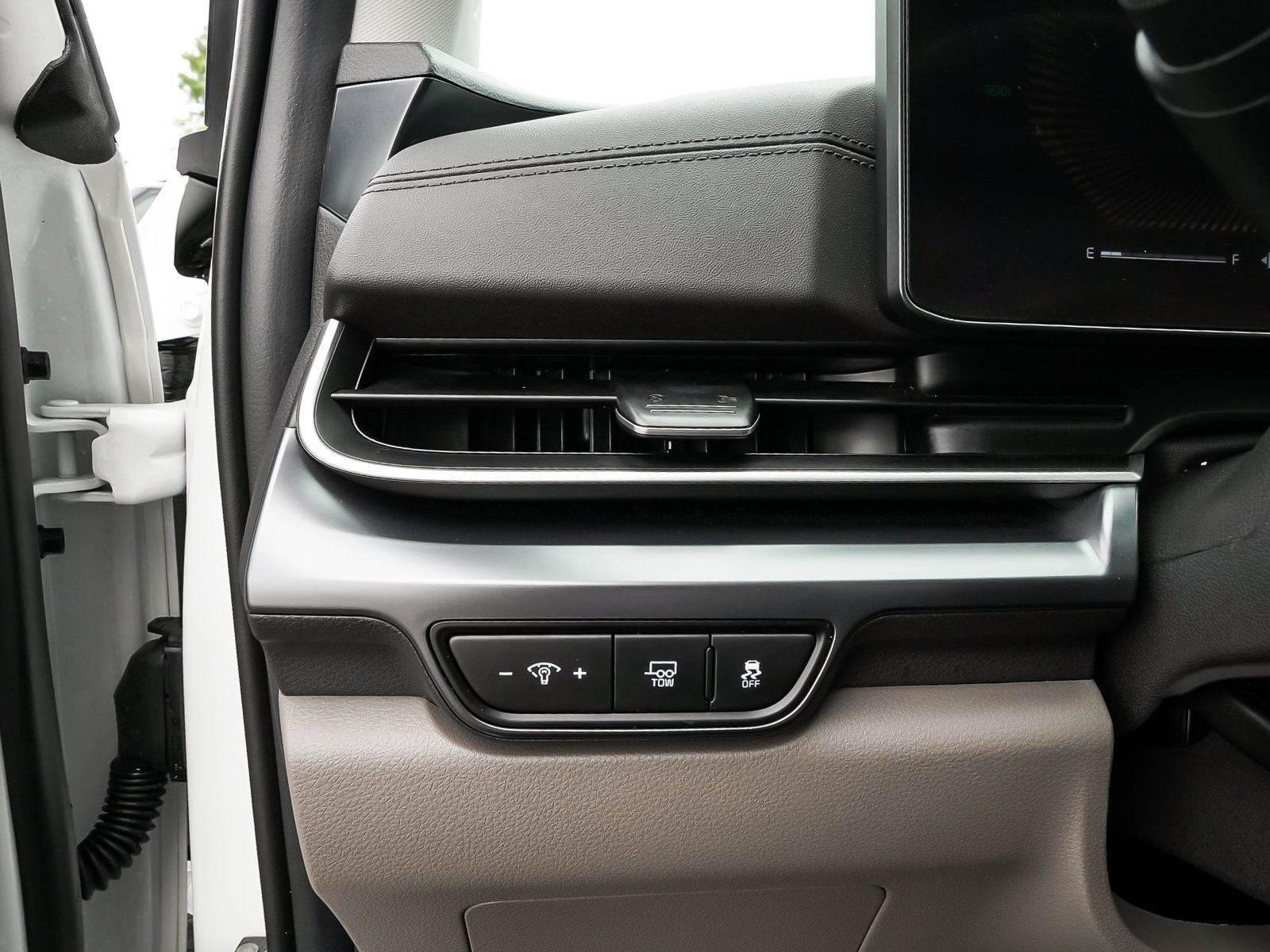 Used 2026 Kia Carnival LXS FWD image 16