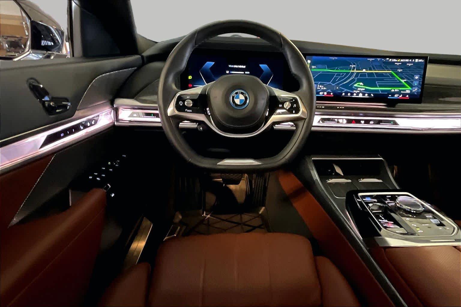 Used 2024 BMW i7 xDrive60 w/ Executive Package AWD/4WD image 5