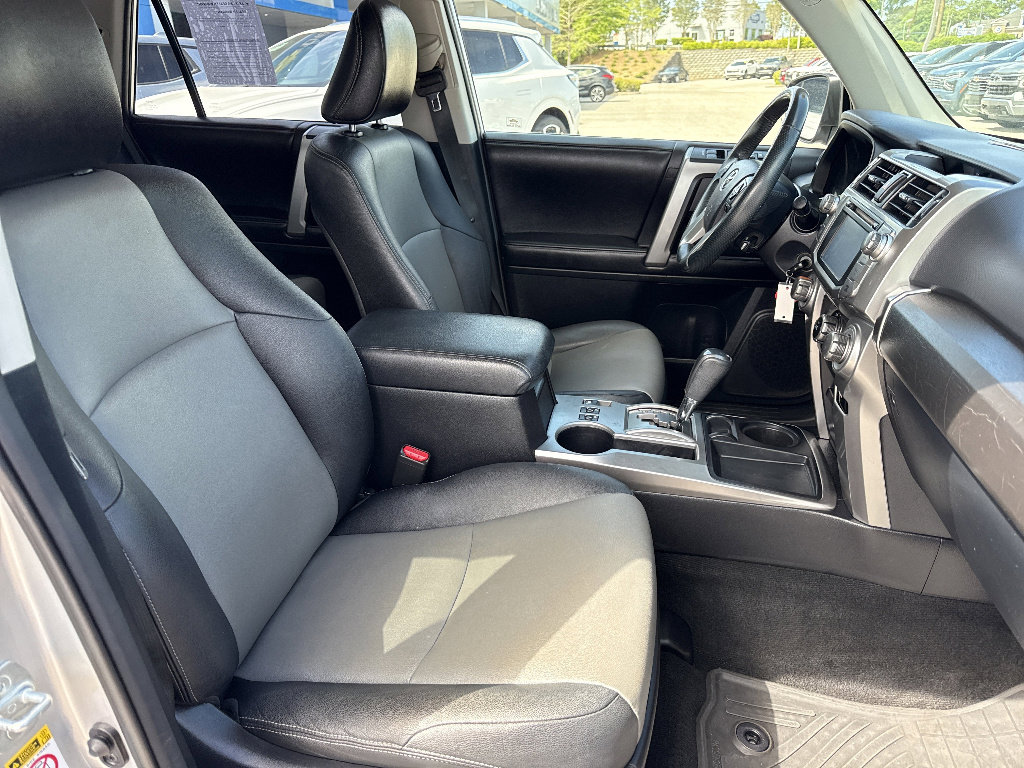 Used 2015 Toyota 4Runner SR5 Premium RWD image 50