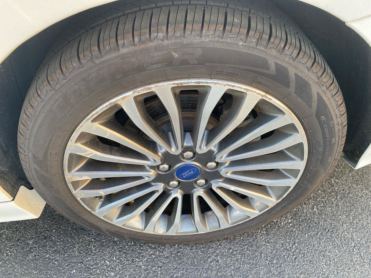 Used 2017 Ford Fusion Titanium FWD image 20
