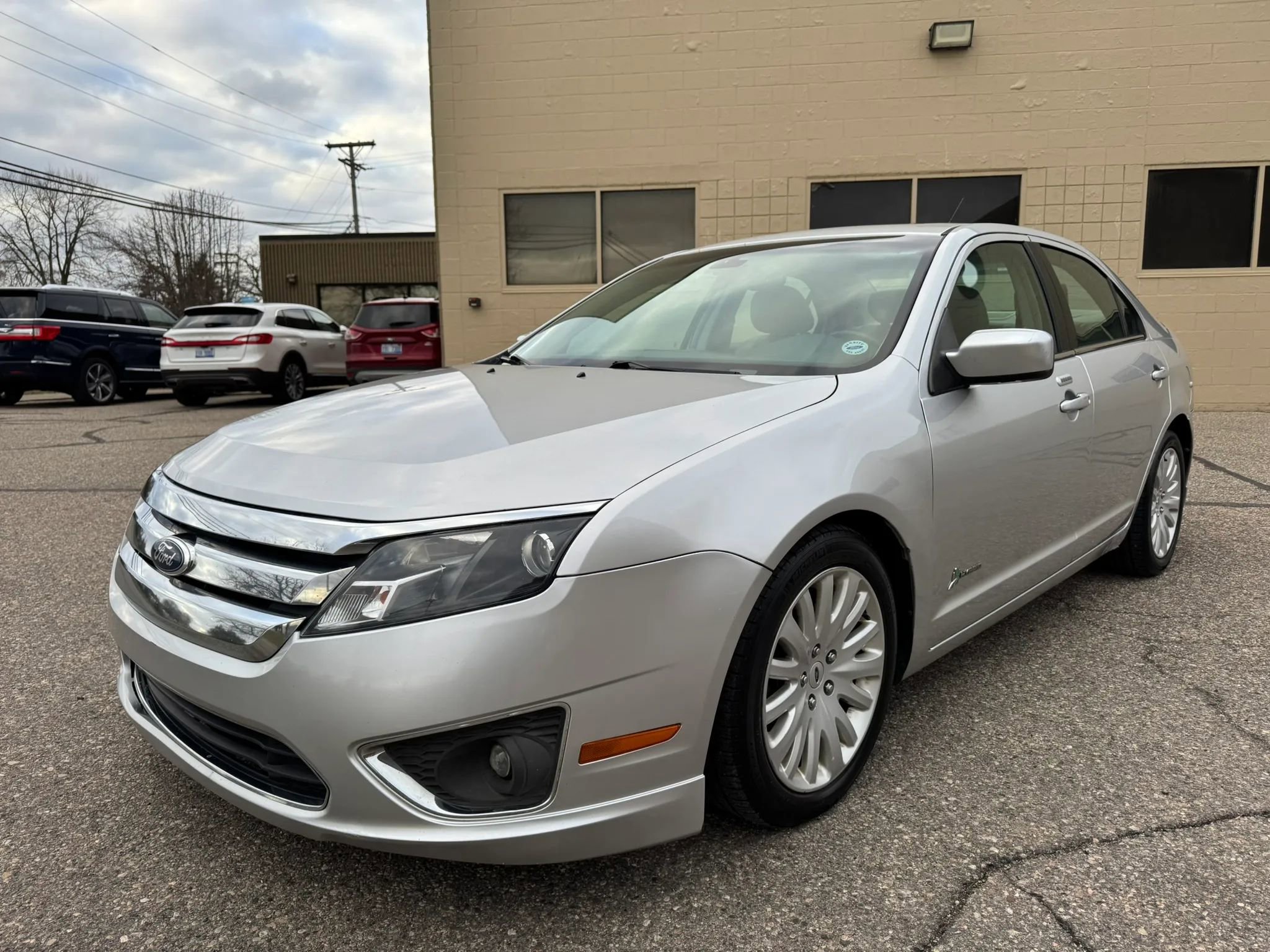 Used 2011 Ford Fusion Hybrid w/ 502A Rapid Spec Order Code image 3
