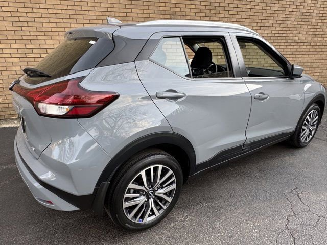 Used 2024 Nissan Kicks SV FWD image 15
