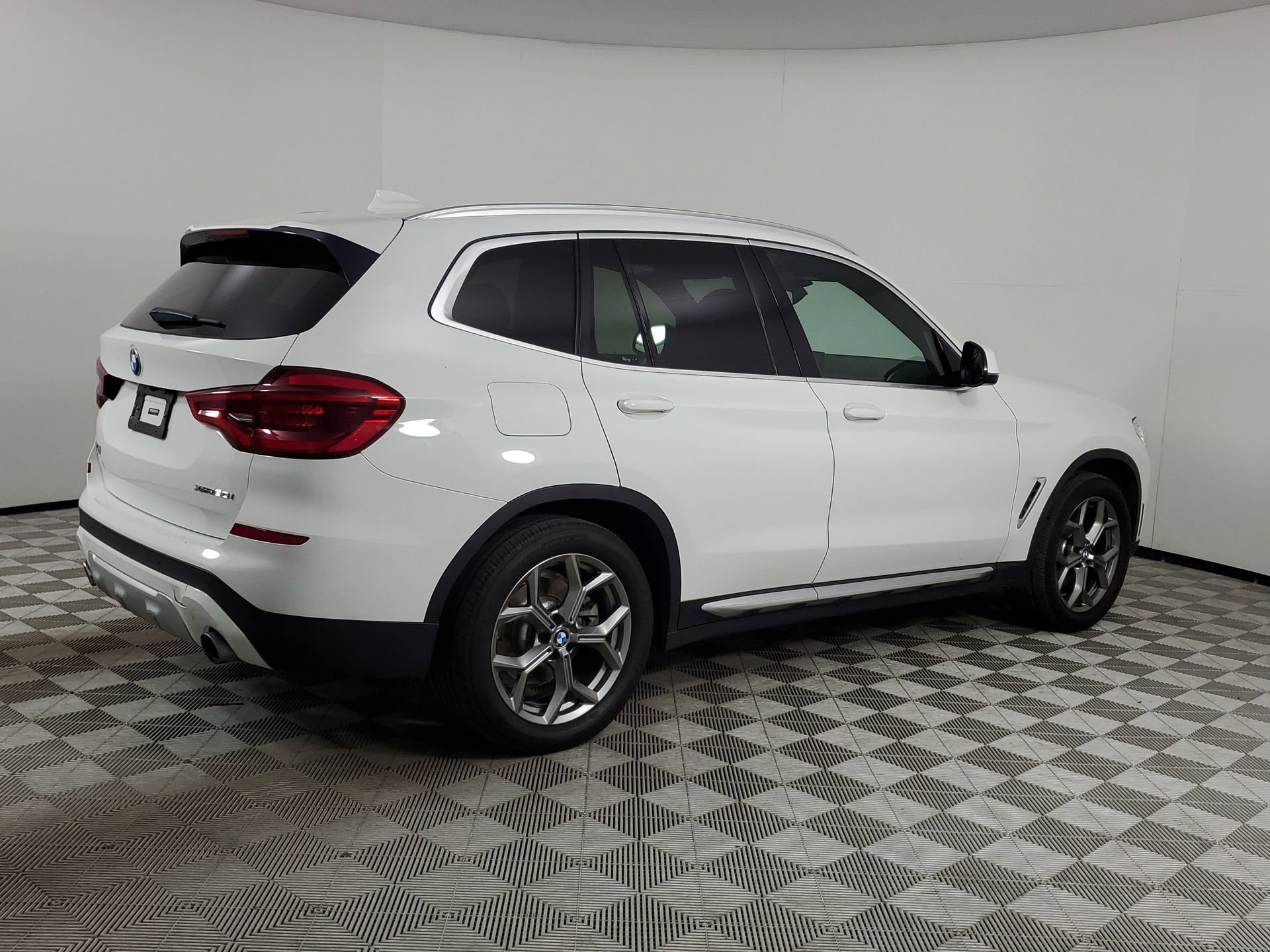 Used 2020 BMW X3 xDrive30i w/ Premium Package image 11
