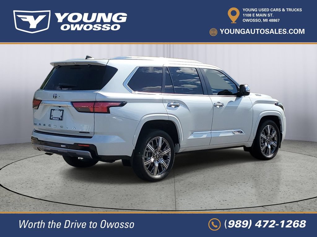 Used 2025 Toyota Sequoia Capstone AWD/4WD image 4