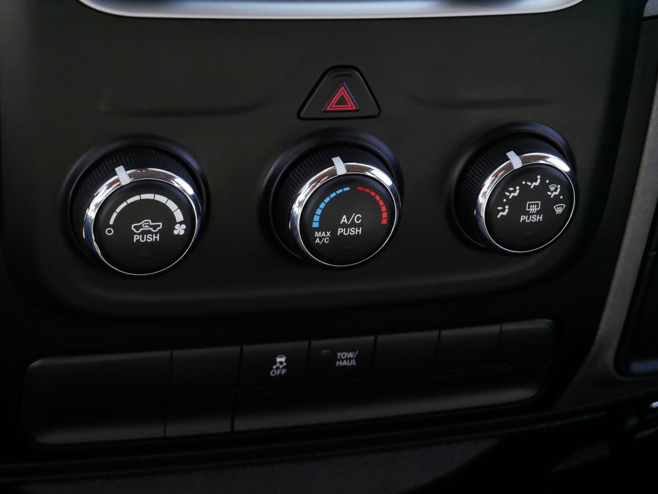 Used 2017 RAM 1500 Express w/ Express Value Package image 24