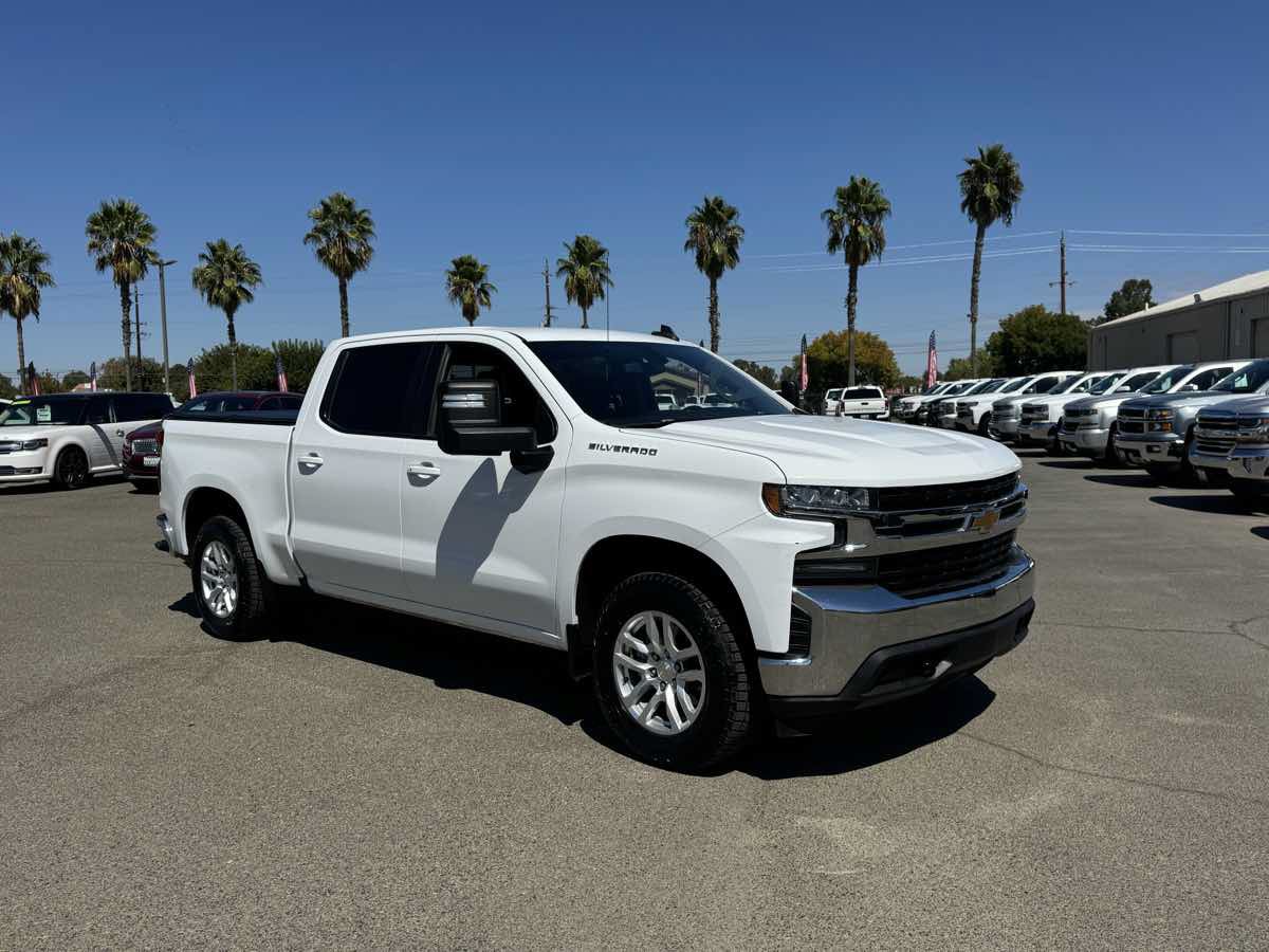 Used 2020 Chevrolet Silverado 1500 LT w/ All-Star Edition AWD/4WD image 2